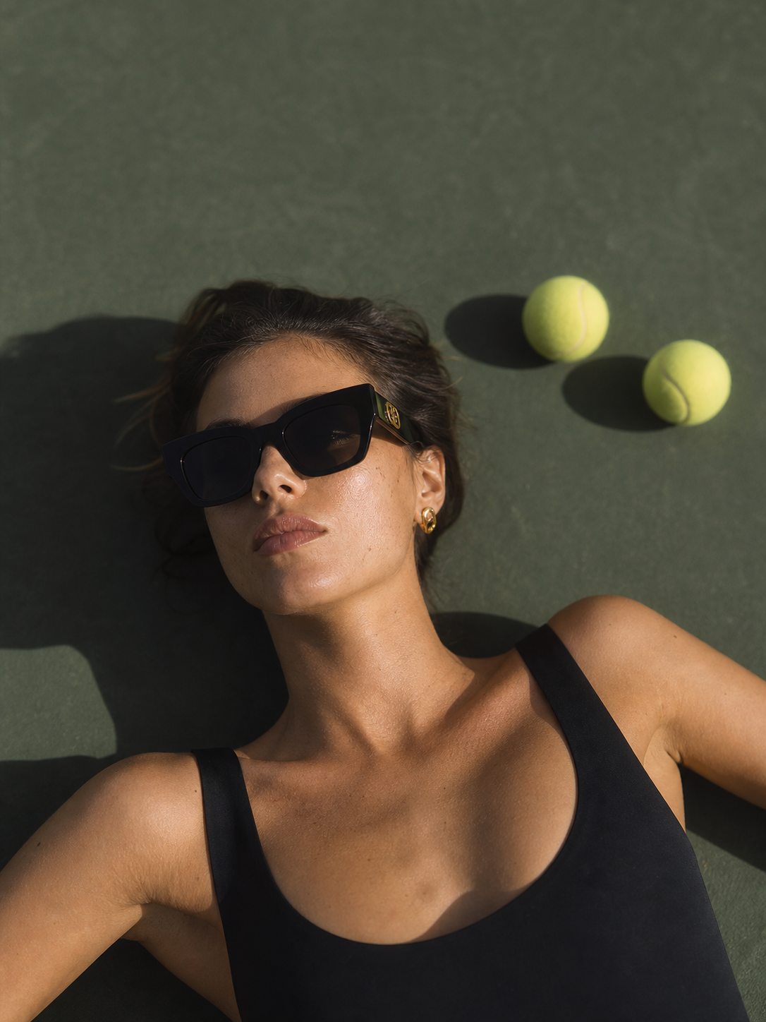 Karatverse Noir Edge UV400 Sunglasses